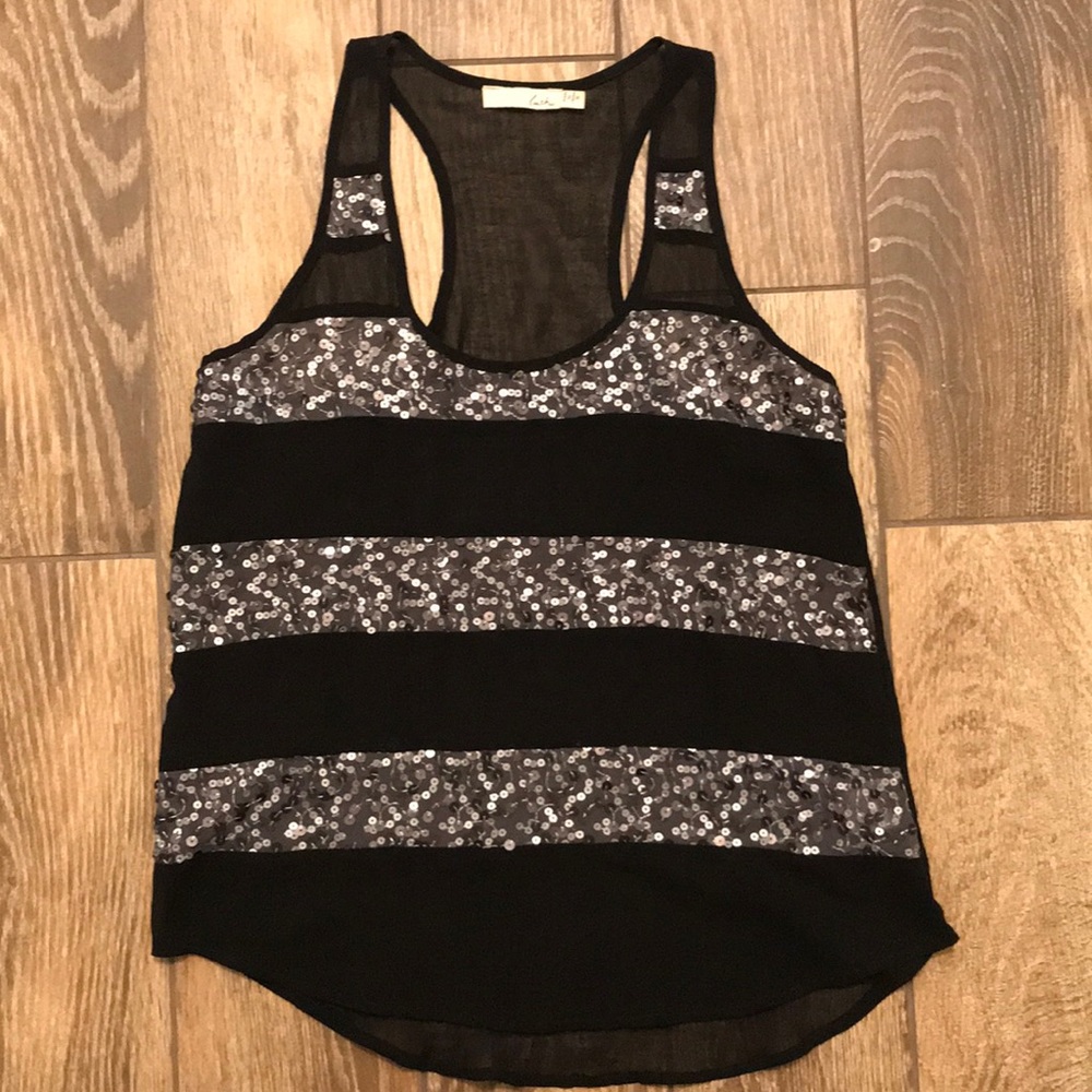 ‼️$5 Clearance‼️ Lush sheer and sequin tank